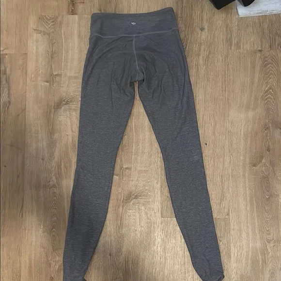 LULULEMON GREY ALIGN LEGGINGS - Picture 2 of 3